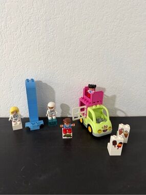 Lego duplo few not full sets